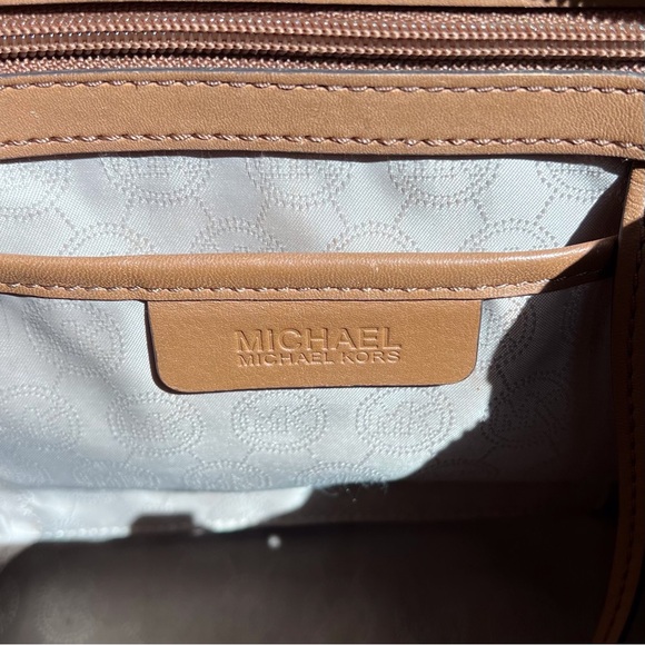 MICHAEL Michael Kors Brown Quilted Leather Selma Satchel - Picture 7 of 11